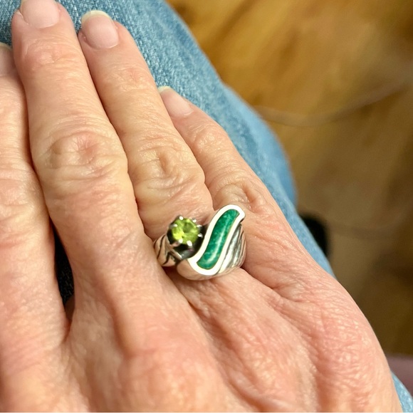 Turquoise & Peridot Silver Ring - Picture 5 of 7